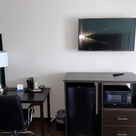 Days Inn By Wyndham Goldsboro Buitenkant foto