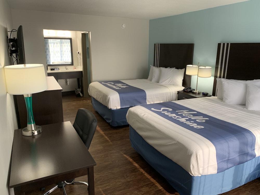 Days Inn By Wyndham Goldsboro Buitenkant foto